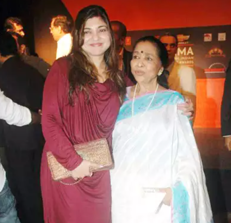 Alka Yagnik and Asha Bhosle– Day 2121